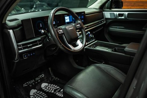 Used 2025 Hyundai Santa Fe SEL image 9