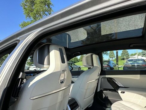 New 2025 BMW 760i xDrive image 11