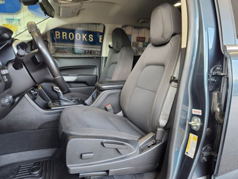 Used 2019 Chevrolet Colorado LT w/ LT Convenience Package image 4