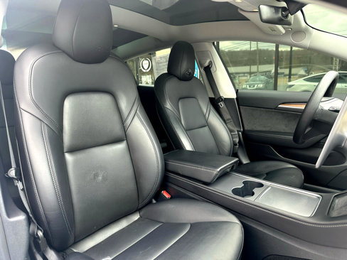 Used 2022 Tesla Model 3 Long Range image 12