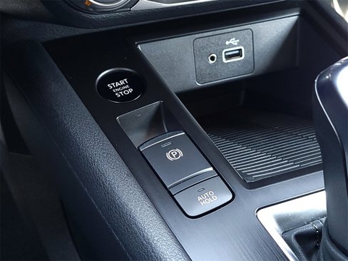 Used 2025 Nissan Kicks S image 18