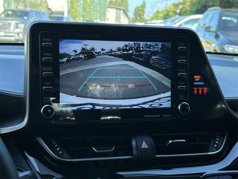 Used 2022 Toyota C-HR Limited image 13