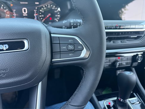 New 2026 Jeep Compass Latitude image 22
