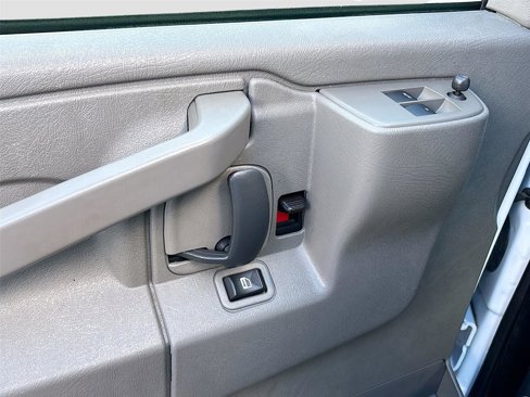 Used 2024 Chevrolet Express 2500 w/ Driver Convenience Package image 18