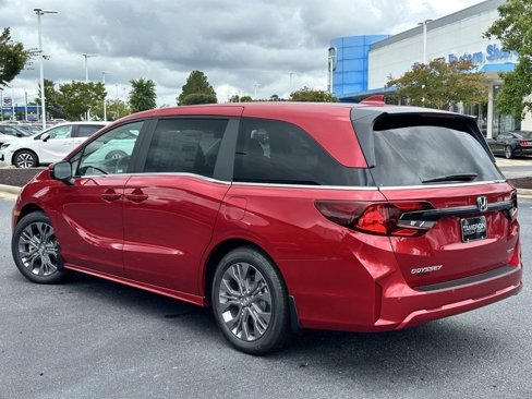 New 2026 Honda Odyssey Touring image 5