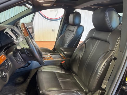 Used 2015 Lincoln MKS AWD w/ Equipment Group 201A image 17