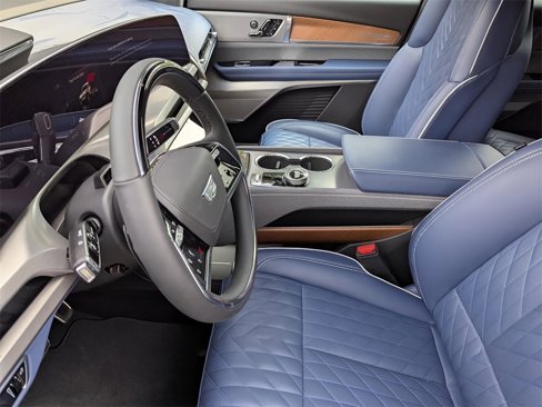 New 2026 Cadillac Vistiq Premium Luxury image 8