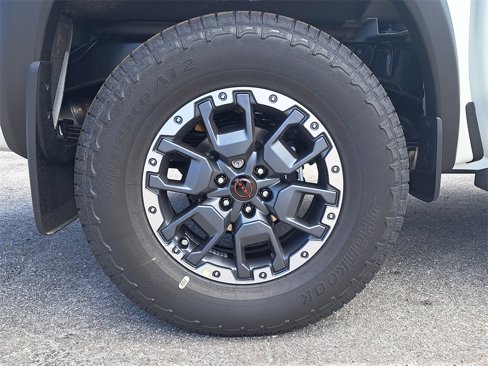 New 2026 Nissan Frontier PRO-4X w/ Pro-4x Convenience Package image 3