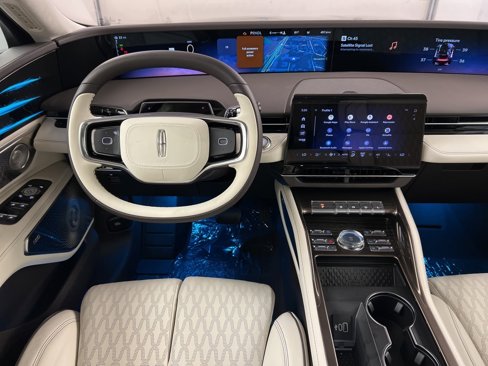 New 2025 Lincoln Nautilus Black Label w/ Jet Appearance Package image 7