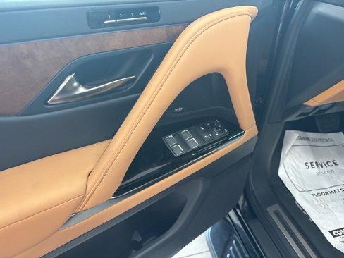 New 2025 Lexus LX 600 4WD w/ Luxury Package image 10
