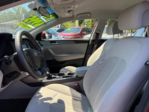 Used 2017 Hyundai Sonata SE image 11