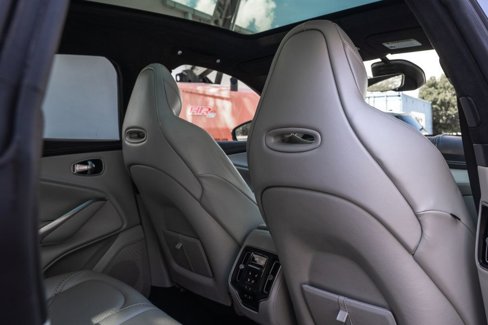 Used 2021 Aston Martin DBX image 26