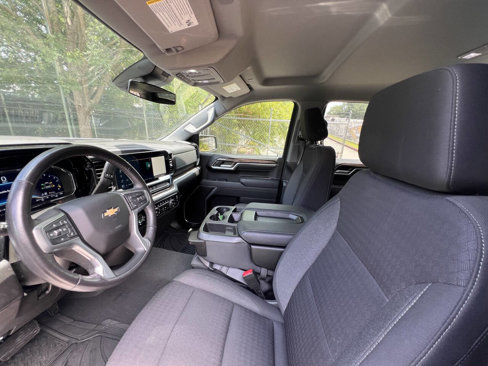Used 2022 Chevrolet Silverado 1500 LT image 11