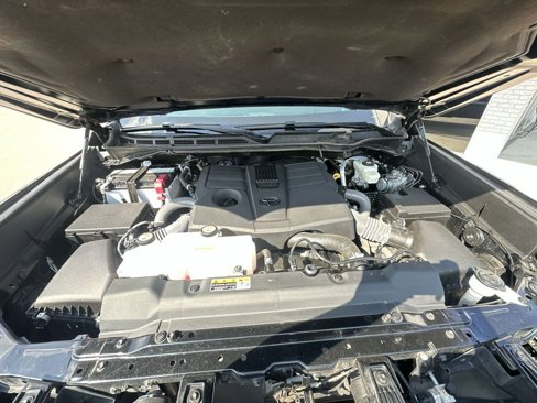 Used 2024 Toyota Tundra Platinum image 10