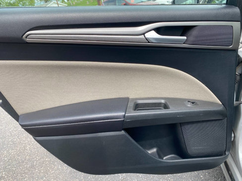 Used 2019 Ford Fusion S image 23