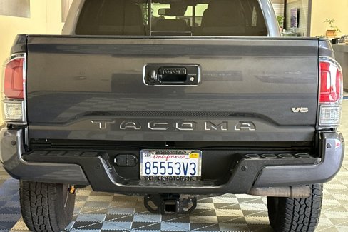 Used 2021 Toyota Tacoma TRD Off-Road image 45