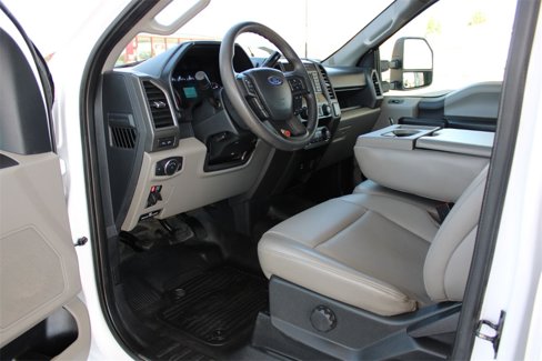 Used 2022 Ford F550 4x4 Crew Cab Super Duty w/ Power Equipment Group image 21