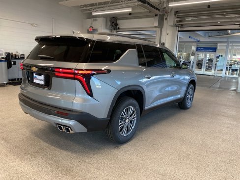 New 2026 Chevrolet Traverse LT w/ Driver Confidence Package image 5