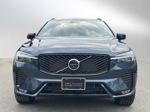 New 2026 Volvo XC60 B5 Plus w/ Protection Package Premier image 8