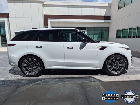 Used 2024 Land Rover Range Rover Sport Dynamic SE image 3