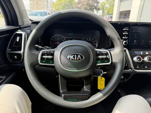 Used 2021 Kia Sorento LX image 21