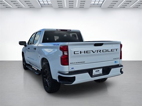 Used 2022 Chevrolet Silverado 1500 Custom image 7