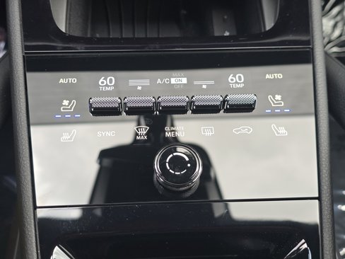 New 2025 Porsche Cayenne E-Hybrid image 16