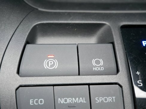 Used 2021 Toyota RAV4 XLE Premium image 27