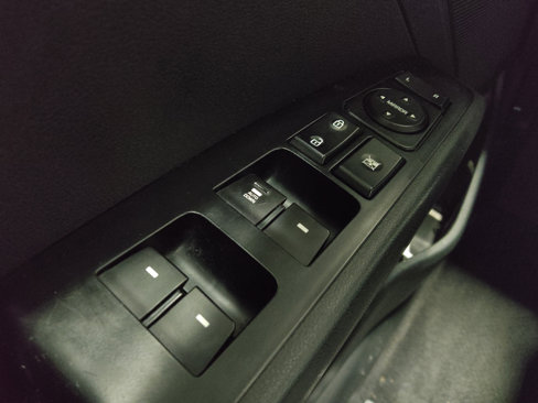 Used 2020 Hyundai Elantra SE w/ Cargo Package (C1) image 27