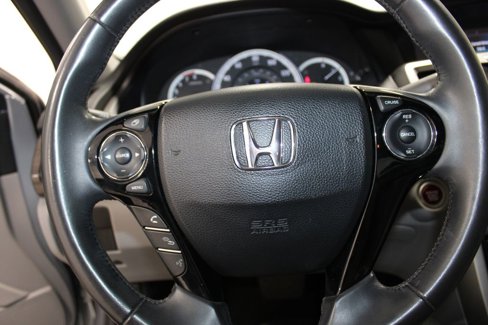 Used 2017 Honda Accord EX-L image 25