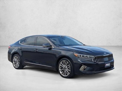 Used 2020 Kia Cadenza Limited image 3