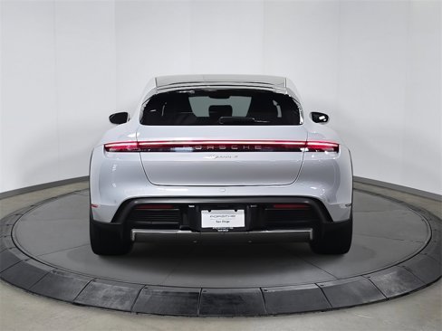 Certified 2024 Porsche Taycan 4 Cross Turismo image 8