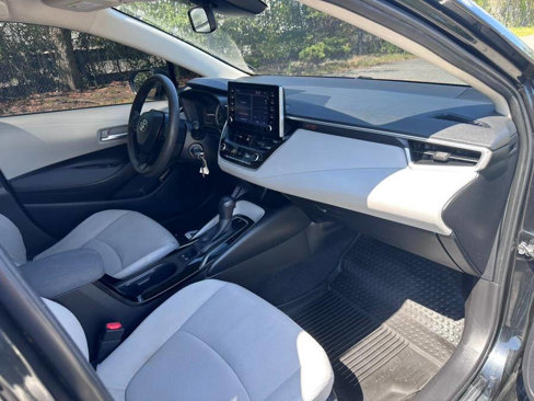 Used 2020 Toyota Corolla LE image 16