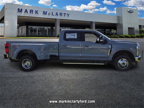 New 2026 Ford F350 Lariat image 2