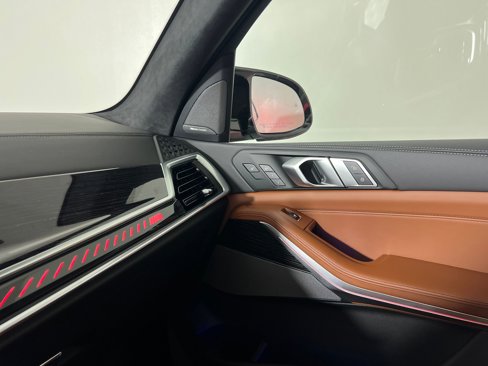 New 2026 BMW X7 M60i image 32