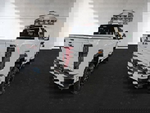 Used 2024 GMC Sierra 3500 AT4 image 11