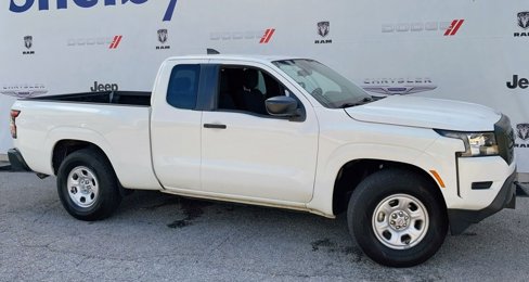 Used 2024 Nissan Frontier S w/ S Utility Package image 3