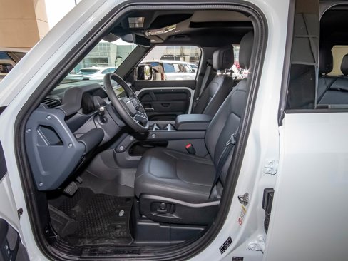 New 2025 Land Rover Defender 110 S image 36