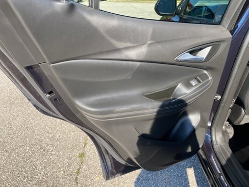 Used 2021 Buick Encore GX Select image 21