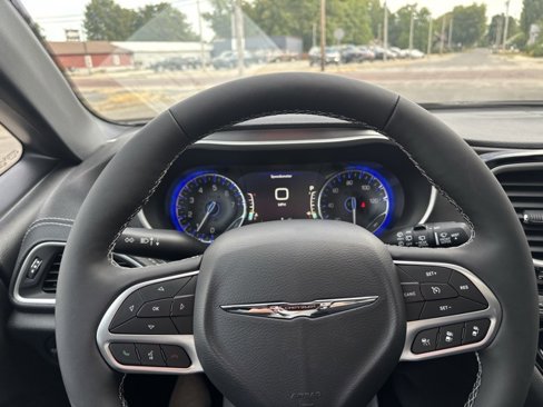 New 2026 Chrysler Pacifica Select image 14