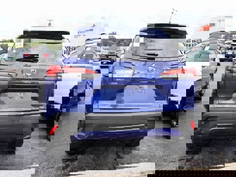 Used 2023 Toyota Corolla Cross XLE image 14