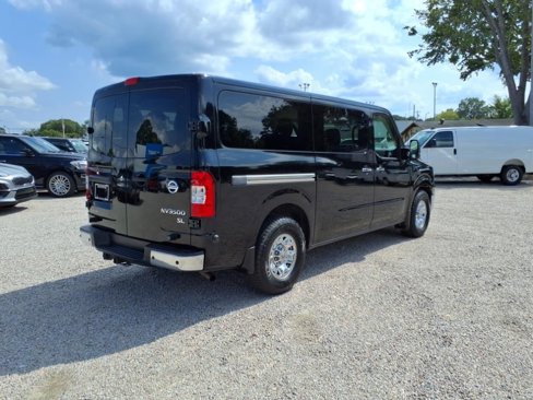Used 2018 Nissan NV 3500 SL image 7