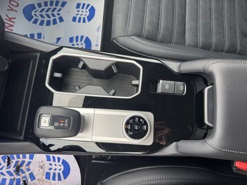 New 2025 Mitsubishi Outlander AWD image 25
