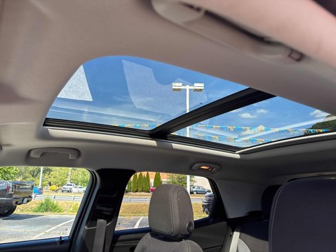 Used 2022 Chevrolet TrailBlazer LT w/ Sun and Liftgate Package image 31