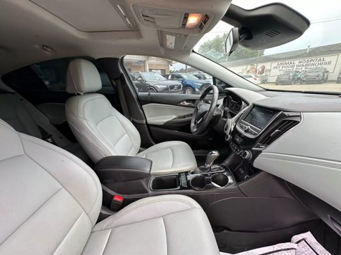 Used 2019 Chevrolet Cruze Premier w/ Sun And Sound Package image 13