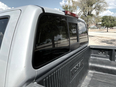Used 2016 Nissan Frontier SV image 6