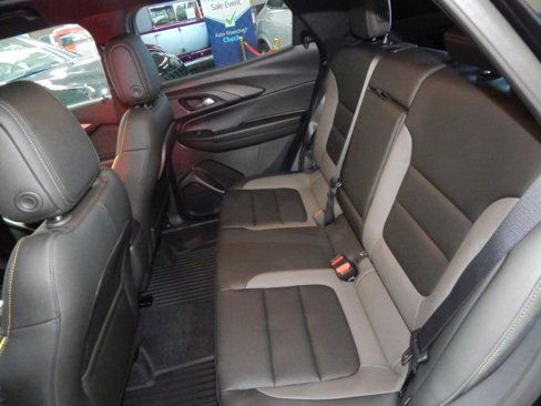 Used 2025 Chevrolet TrailBlazer ACTIV image 36
