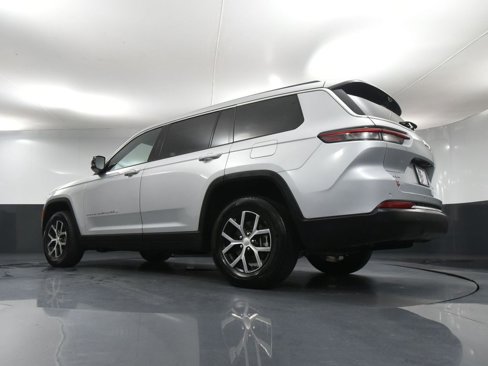 Used 2024 Jeep Grand Cherokee L Limited w/ Luxury Tech Group II image 62