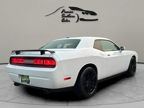 Used 2012 Dodge Challenger SXT Plus image 6