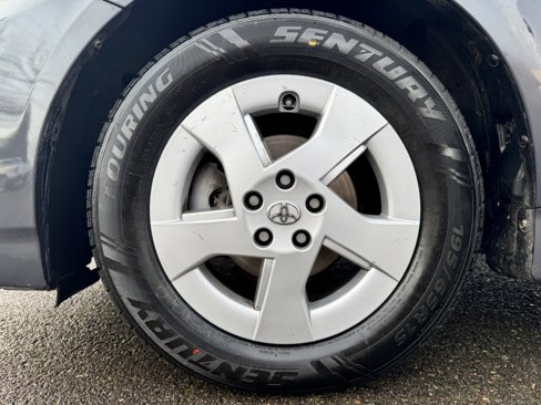 Used 2011 Toyota Prius Two image 24